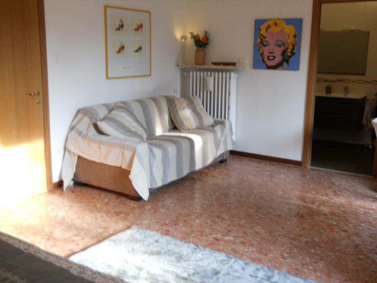 Lo Scoiattolo Bed and Breakfast Verona Exterior foto