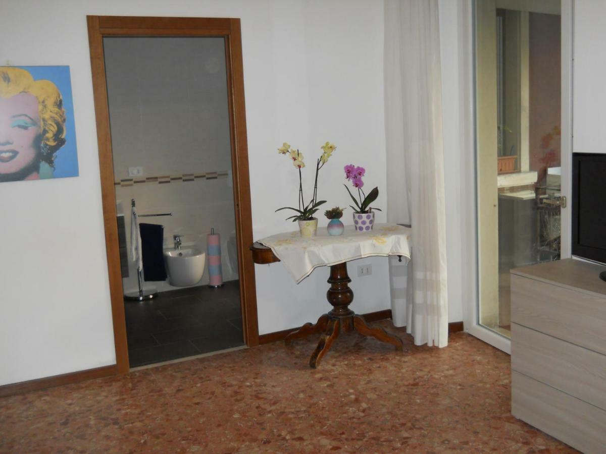 Lo Scoiattolo Bed and Breakfast Verona Exterior foto