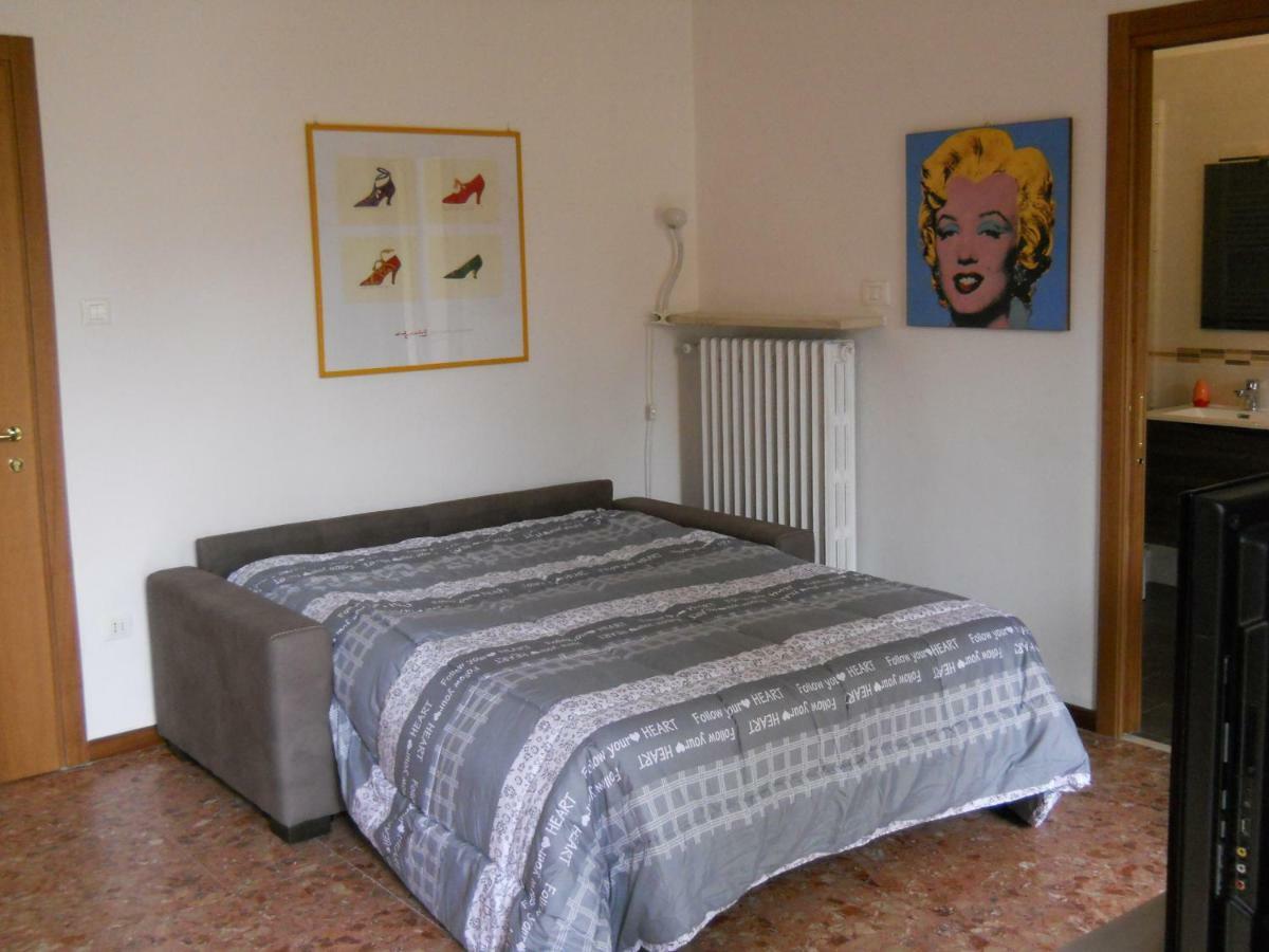 Lo Scoiattolo Bed and Breakfast Verona Exterior foto